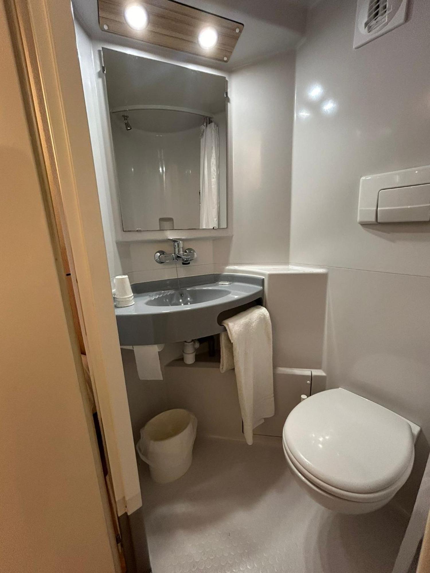 Kyriad Eco Lille Sud - Noyelles Godault エクステリア 写真